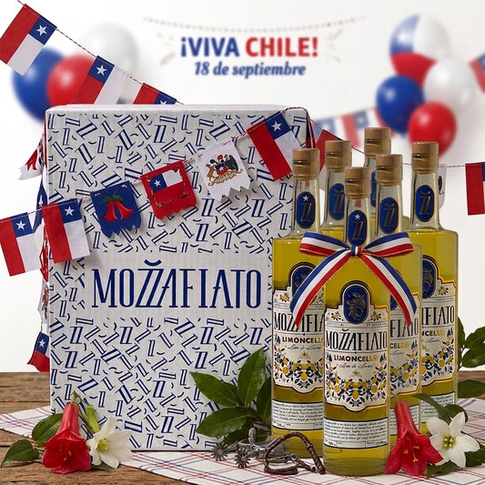 Pack de 6 botellas de Mozzafiato Limoncello en su caja, con banderas chilenas y copihues para el 18 de septiembre